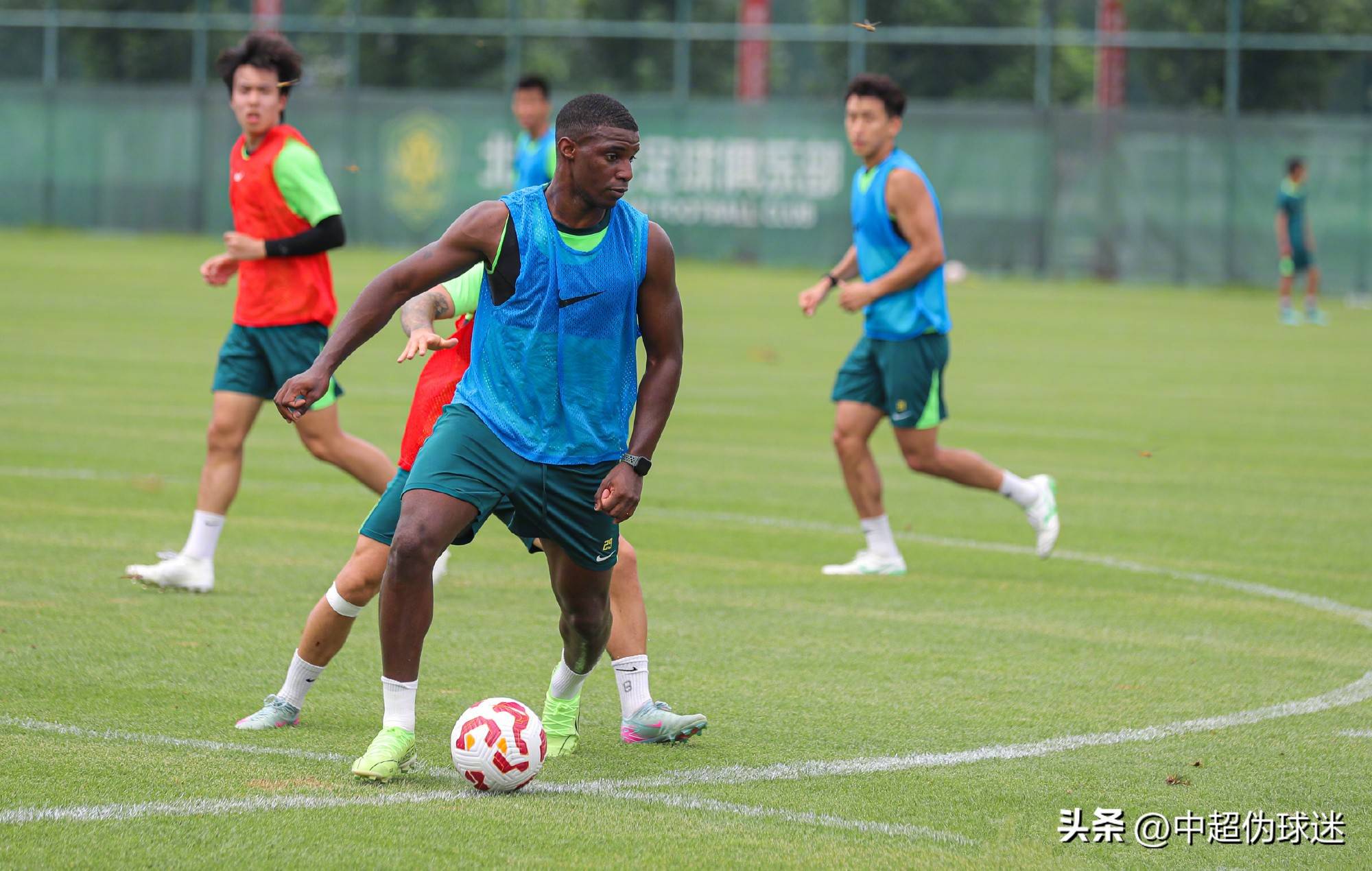 更多分配给 更多分配给