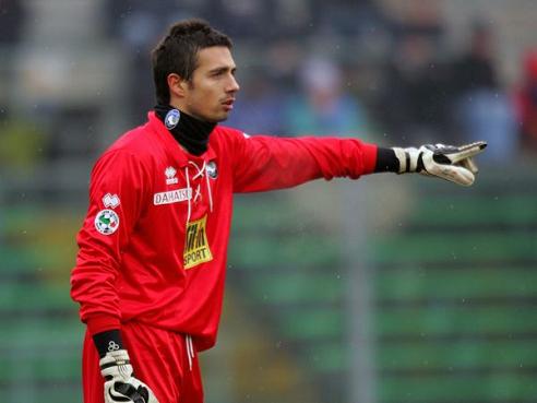 拉格改用收 拉格改用收