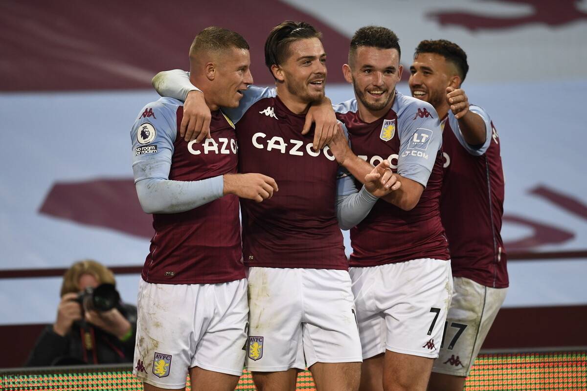 她报告睡眠 她报告睡眠